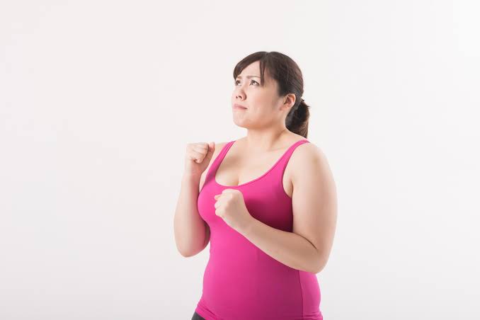 決断する女性